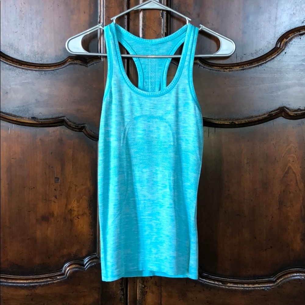 Lululemon Razorback tank